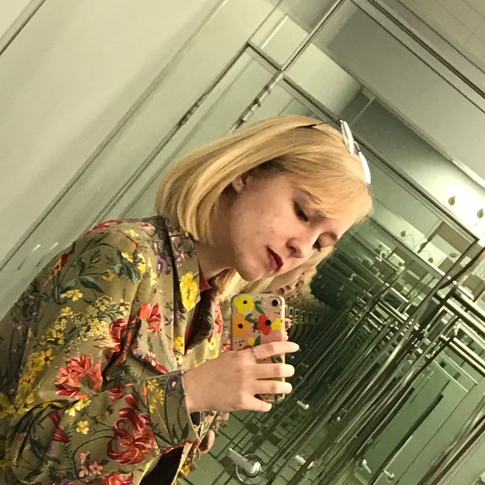 Meet your Posher, Mari